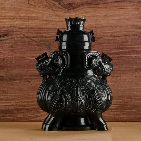 Green Hetian Jade Archaic Double-Ram Vase
