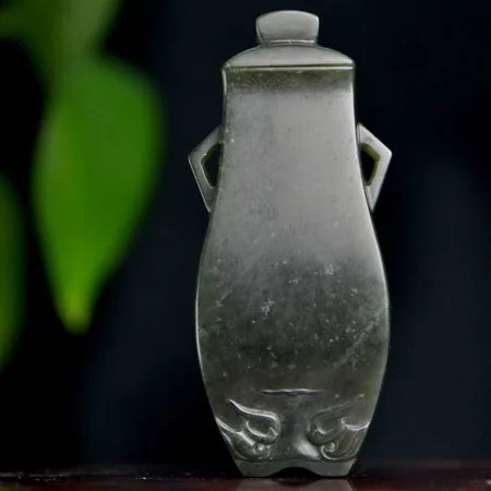 Green Hetian Jade Miniature Lidded Vase