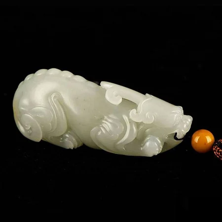 White Hetian Jade Carving: Pixiu, 73 g