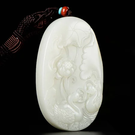 White Hetian Jade Plaque: Devotion Through Adversity, 137.1 g