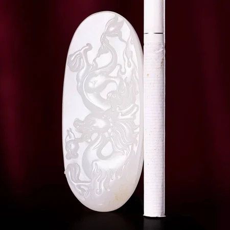 White Hetian Jade Plaque: Dragon Roaming the World, 42.8 g