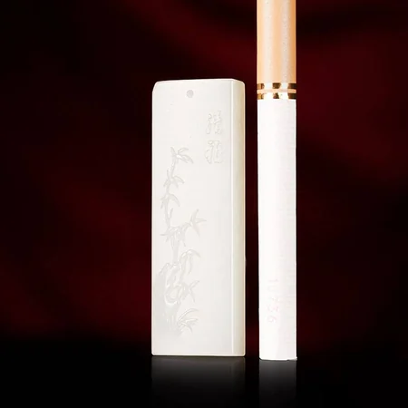 White Hetian Jade Plaque: Elegant Bamboo, 28.3 g