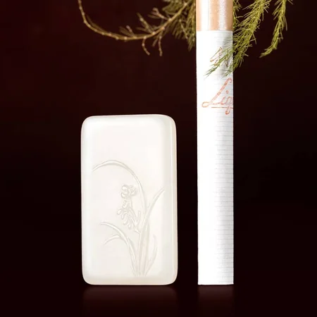 White Hetian Jade Plaque: Orchid, 8.5 g