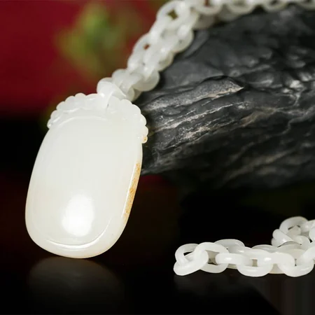 White Hetian Jade Plaque with Carved Chain: Wushi, a Wish for Peace, 42 g