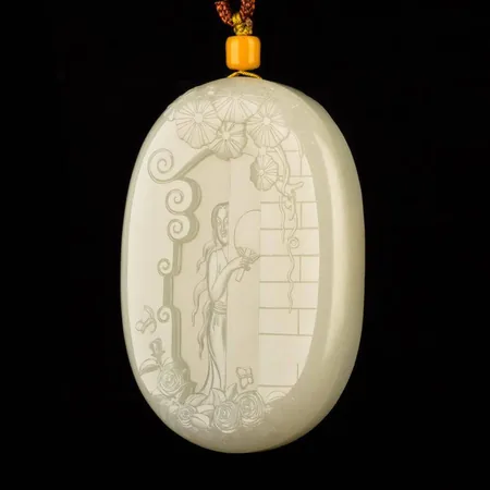 Yellow-Skin White Hetian Seed Jade Palm Carving - Court Lady, 151.7 g
