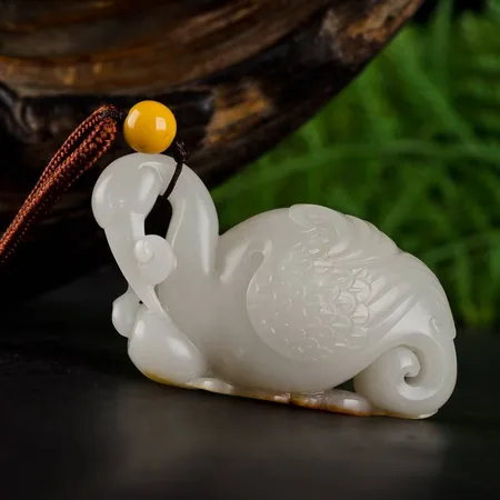 Yellow-Skin White Hetian Seed Jade Palm Carving - Crane Celebrating Longevity, 59.6 g