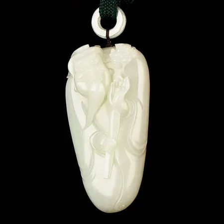 Yellow-Skin White Hetian Seed Jade Palm Carving - First-Rank Court Official, 96.4 g