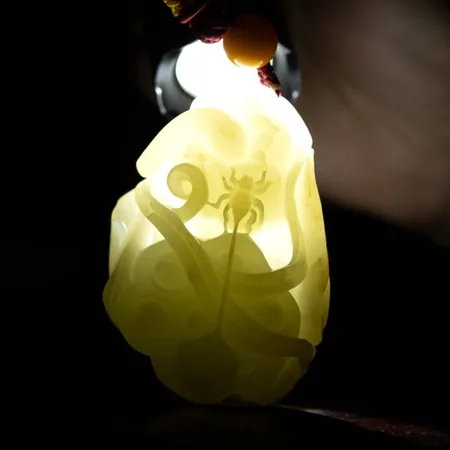 Yellow-Skin White Hetian Seed Jade Palm Carving - Happiness from Above, 163.7 g